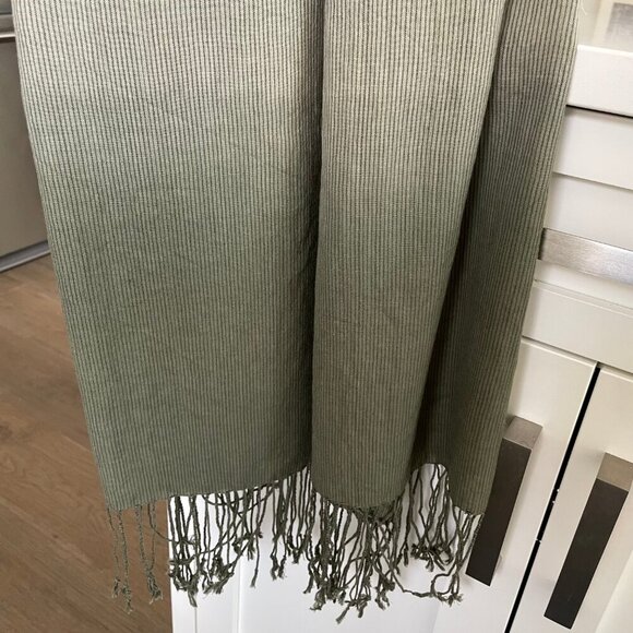 Striped Lightweight Ombre Fringed Wrap or Scarf Cream + Green - no tags - Picture 5 of 7